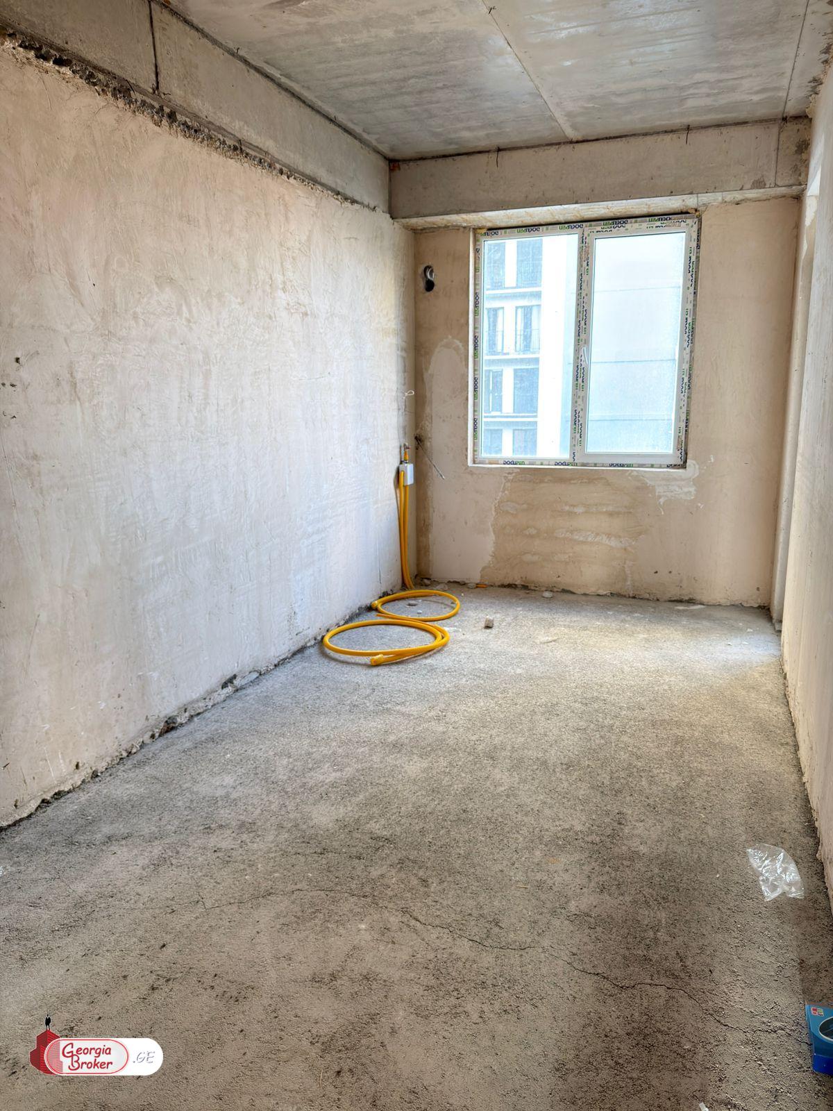 იყიდება ახალი აშენებული 4 ოთახიანი ბინა